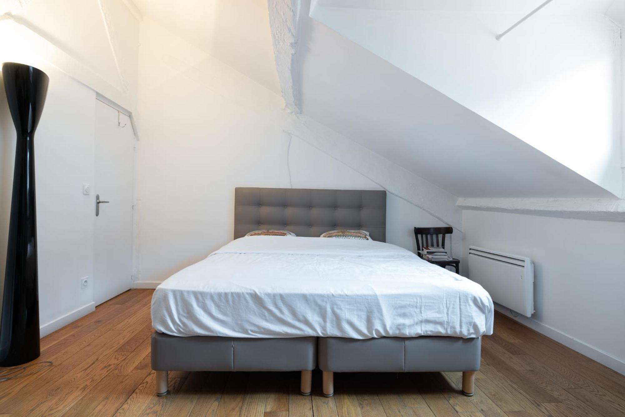 L'Appartement Du Cirque Paris Exteriör bild