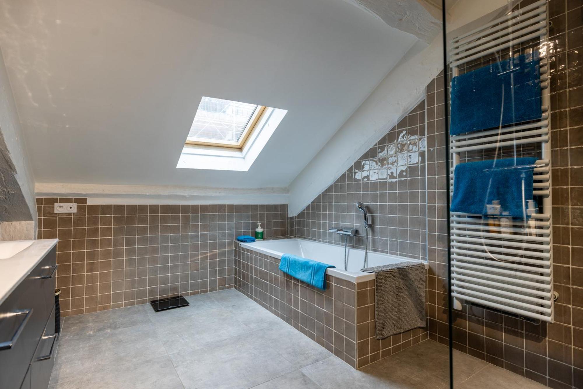 L'Appartement Du Cirque Paris Exteriör bild